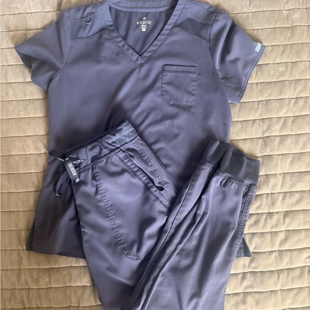 Med Couture Gray Scrub Top and Jogger Pant Set